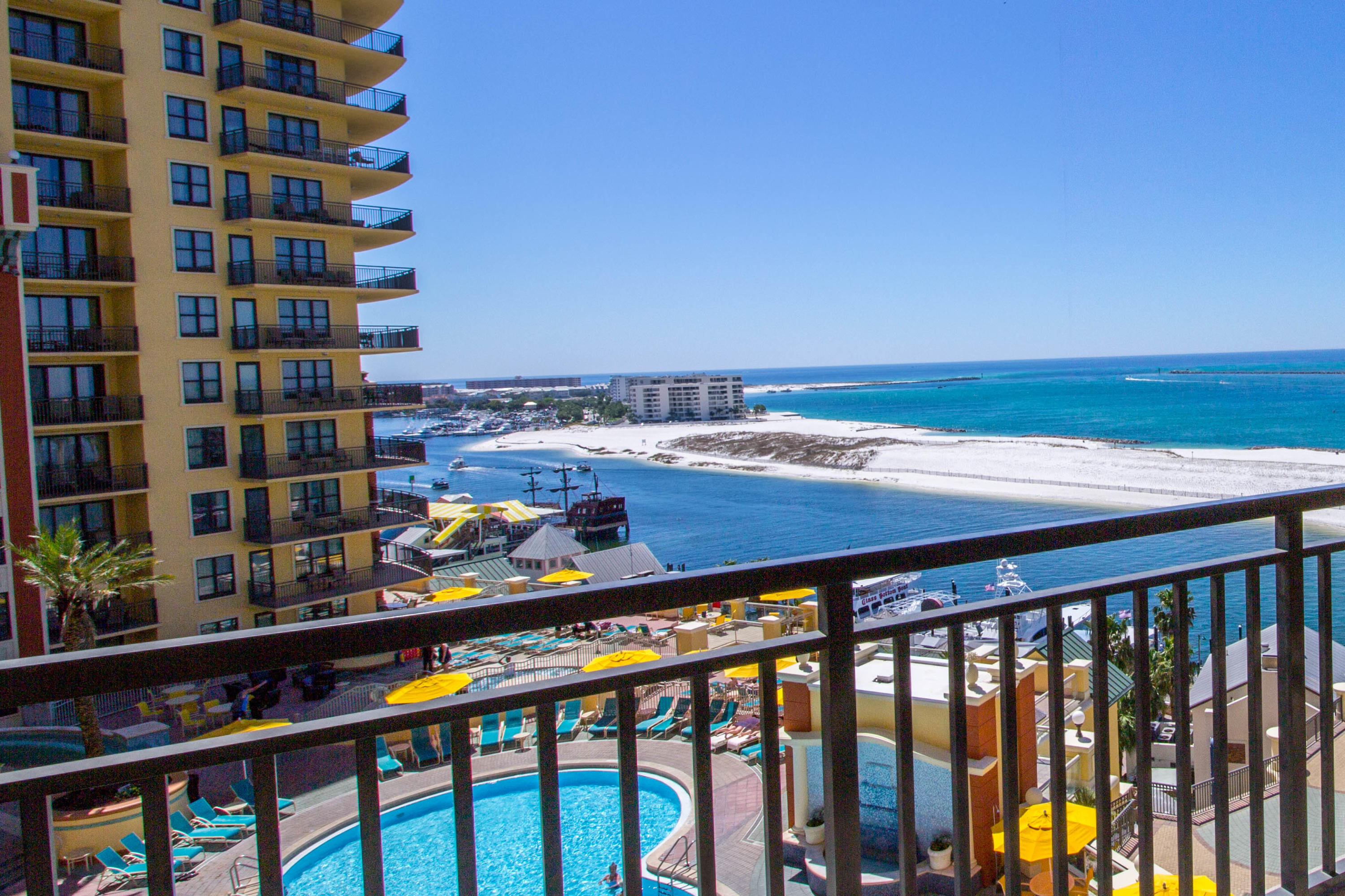 EMERALD GRANDE - Residential