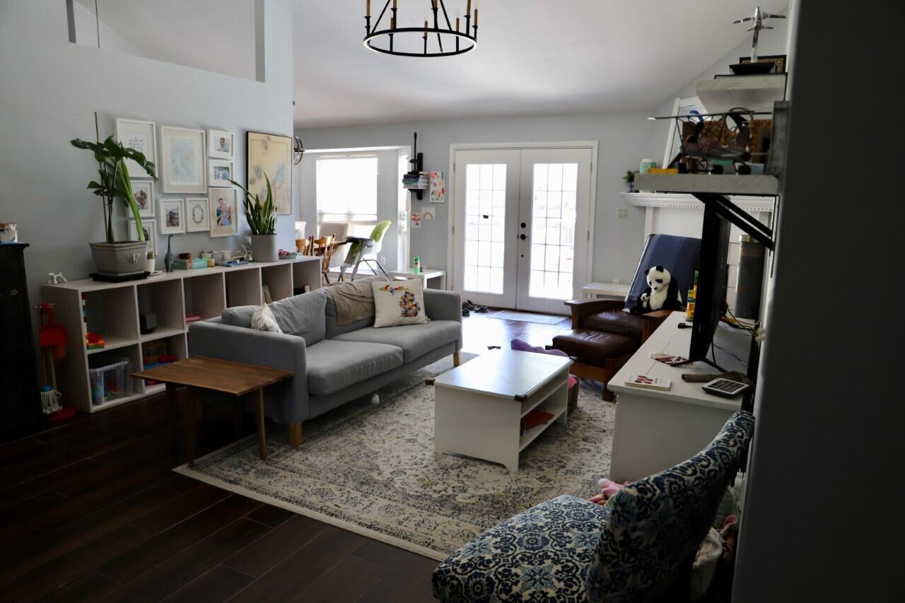 RIVERCHASE S/D PHASE II LOT 9 BLOCK H - Residential