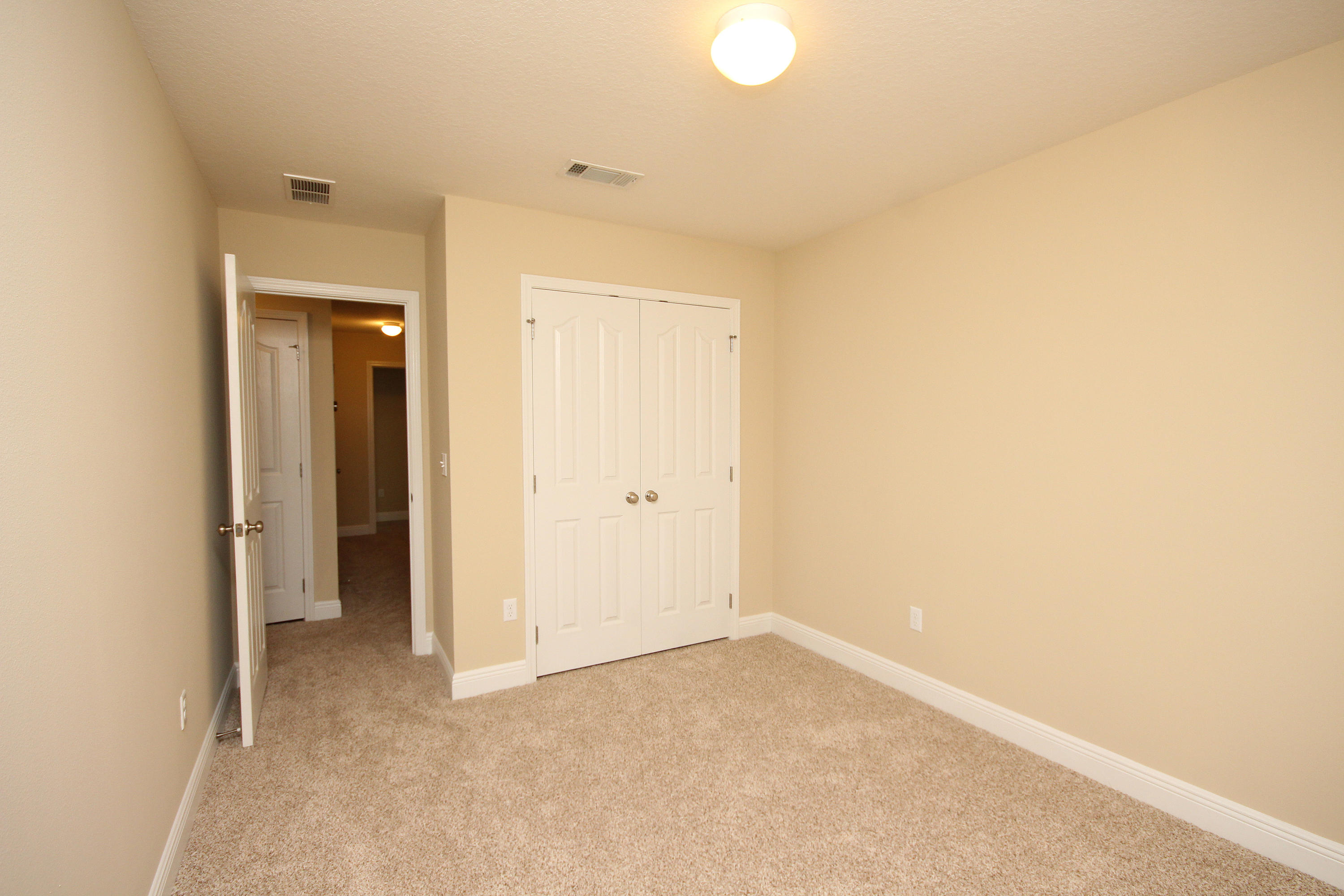 RESERVE POINTE - Residential