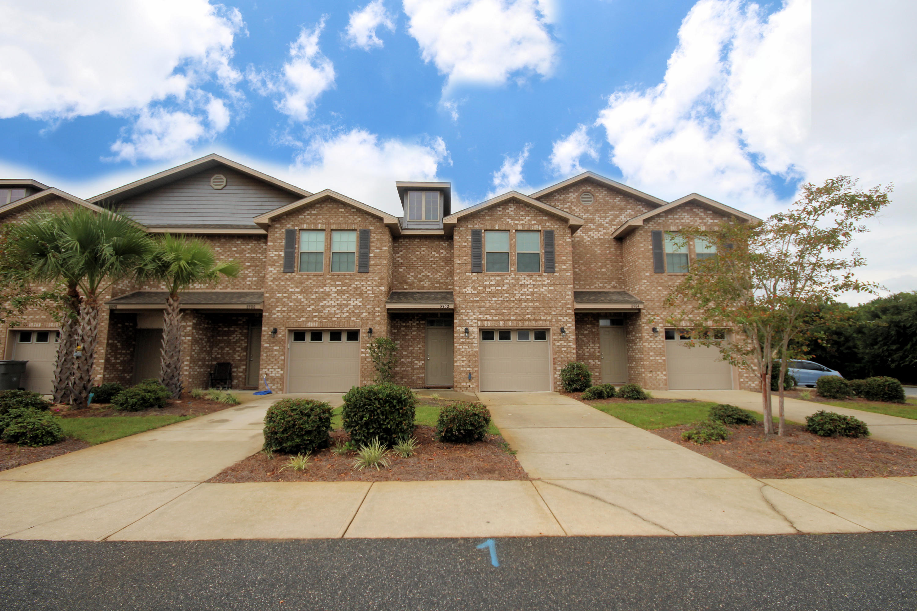 RESERVE POINTE - Residential