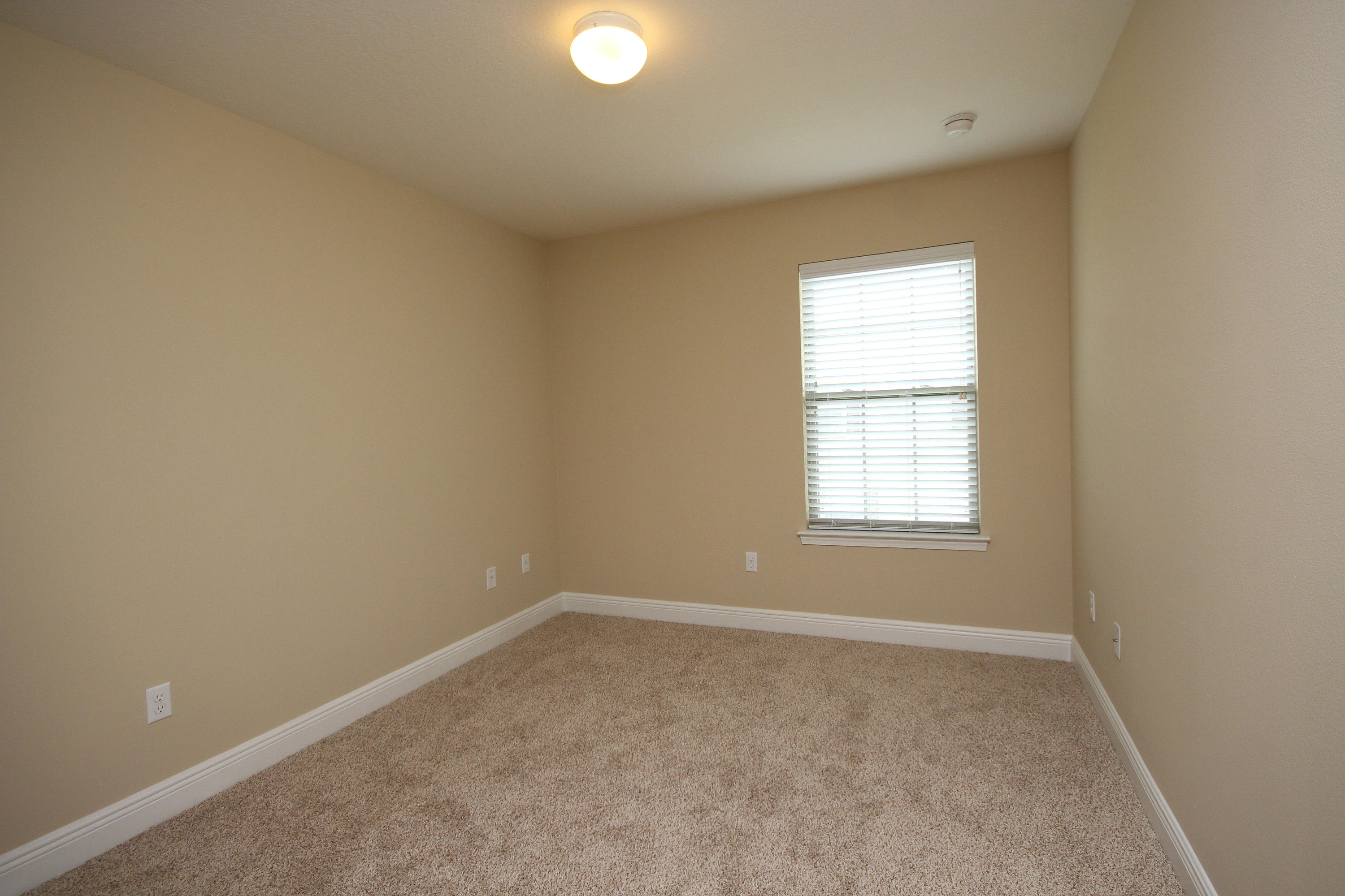 RESERVE POINTE - Residential