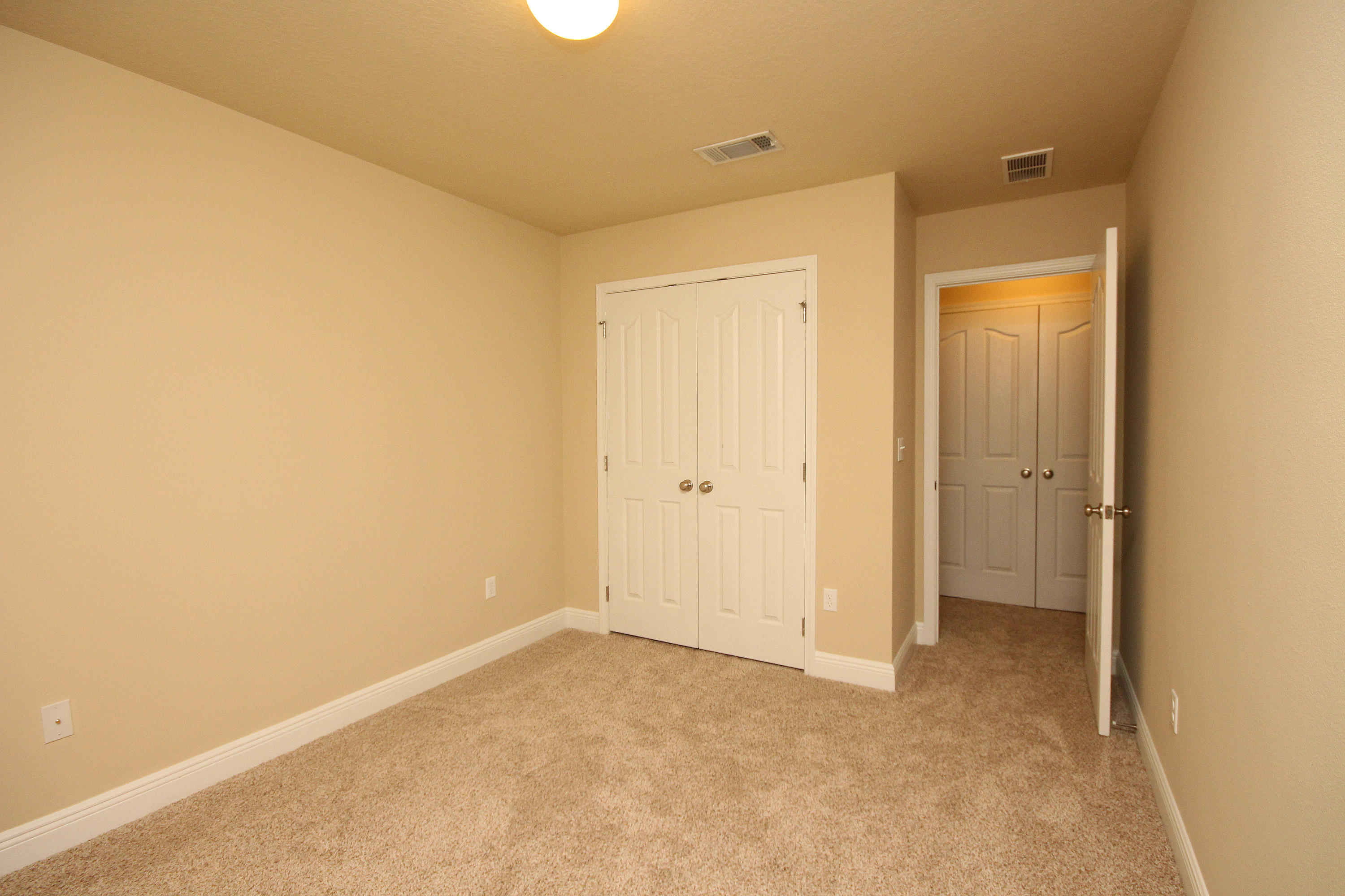 RESERVE POINTE - Residential