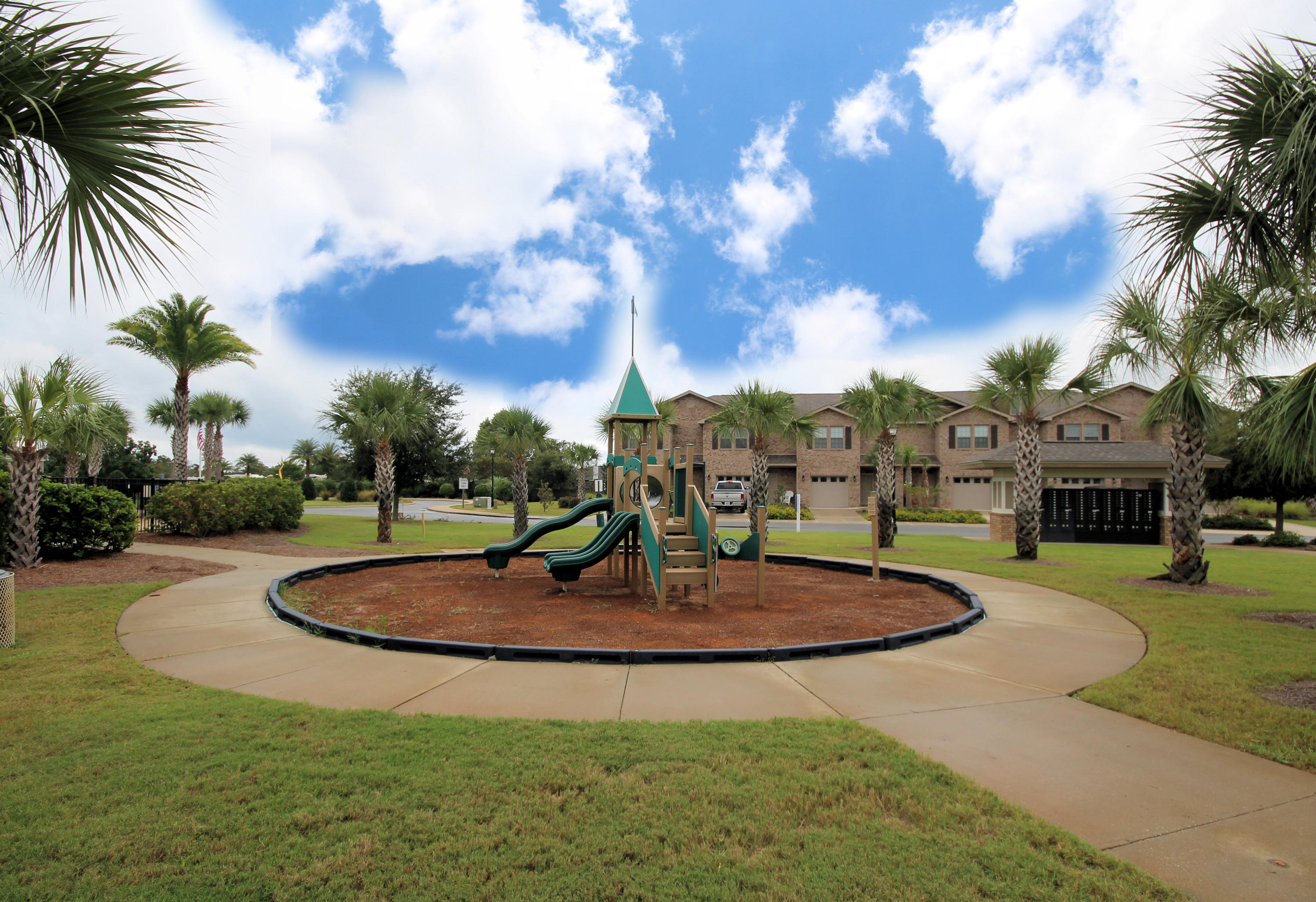 RESERVE POINTE - Residential