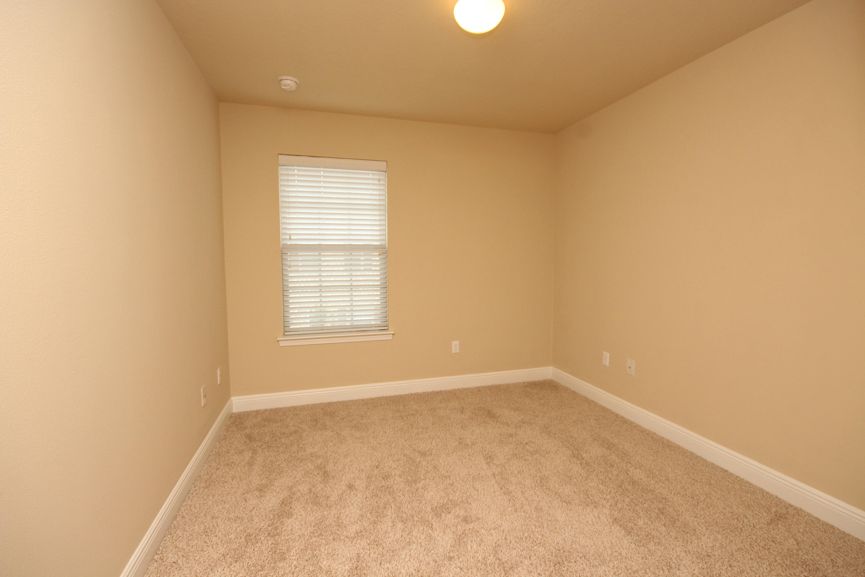 RESERVE POINTE - Residential