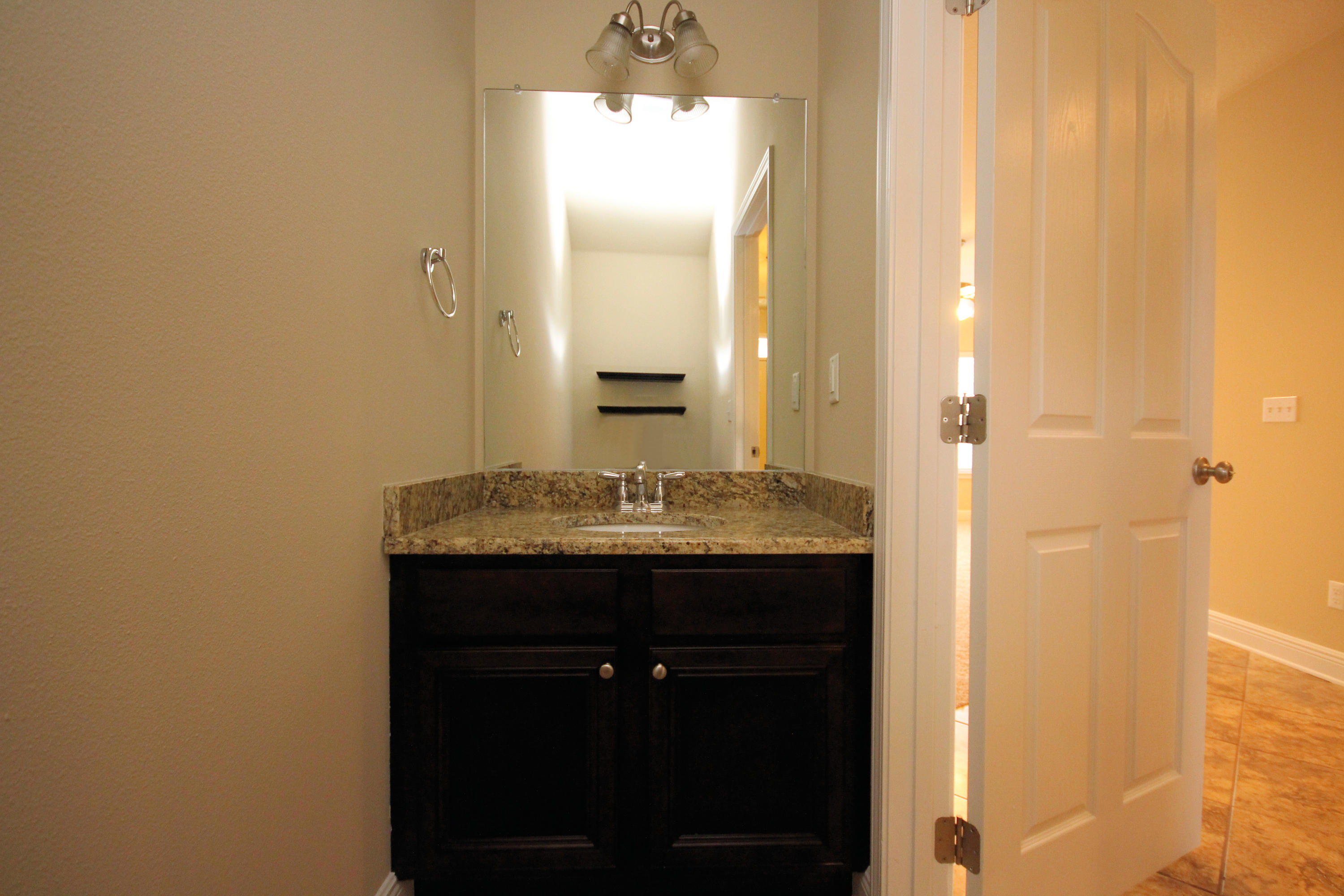 RESERVE POINTE - Residential