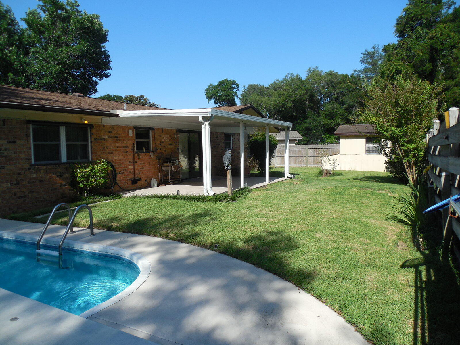 Country Club Est 1st Addn - Residential