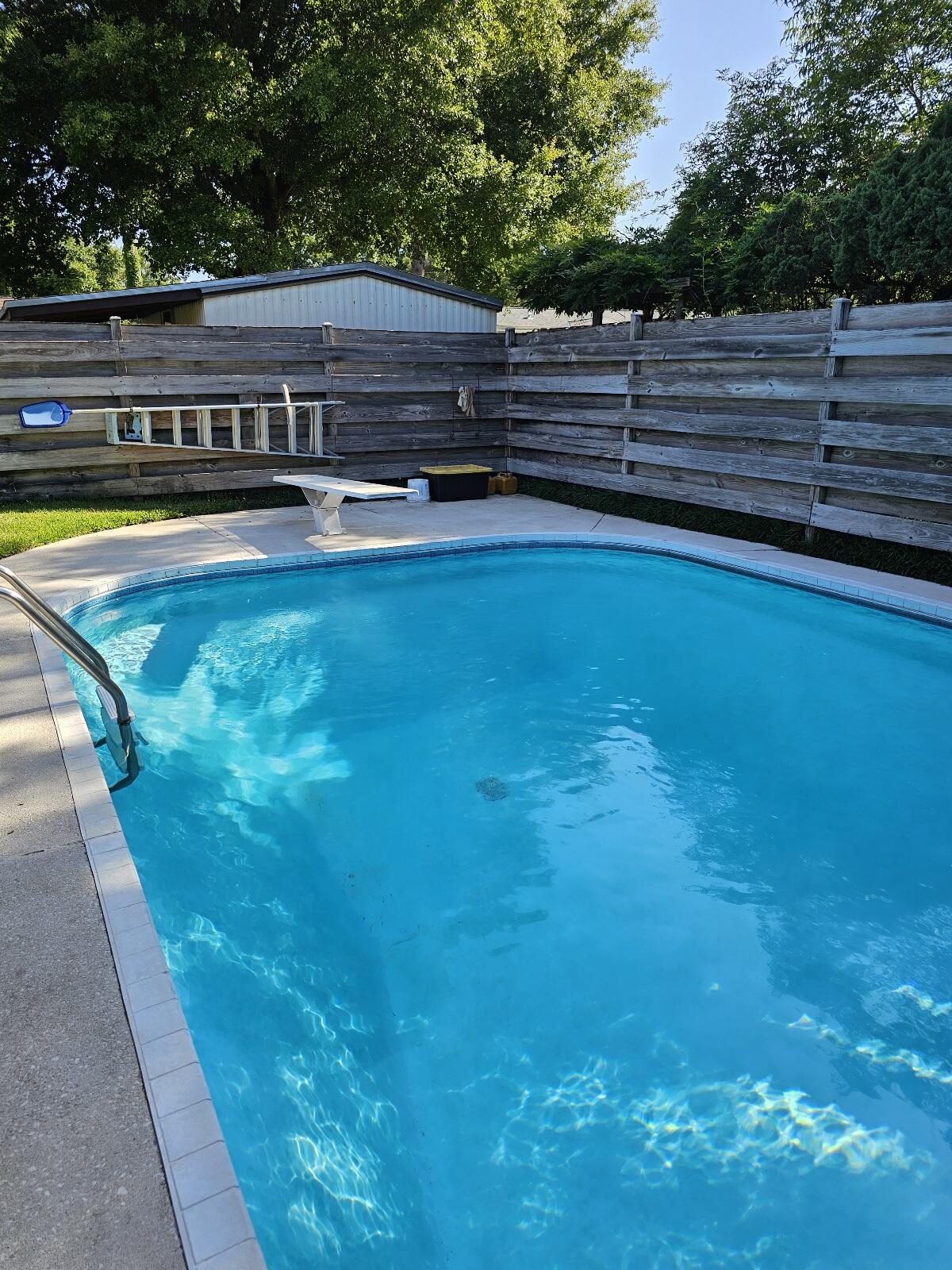 Country Club Est 1st Addn - Residential