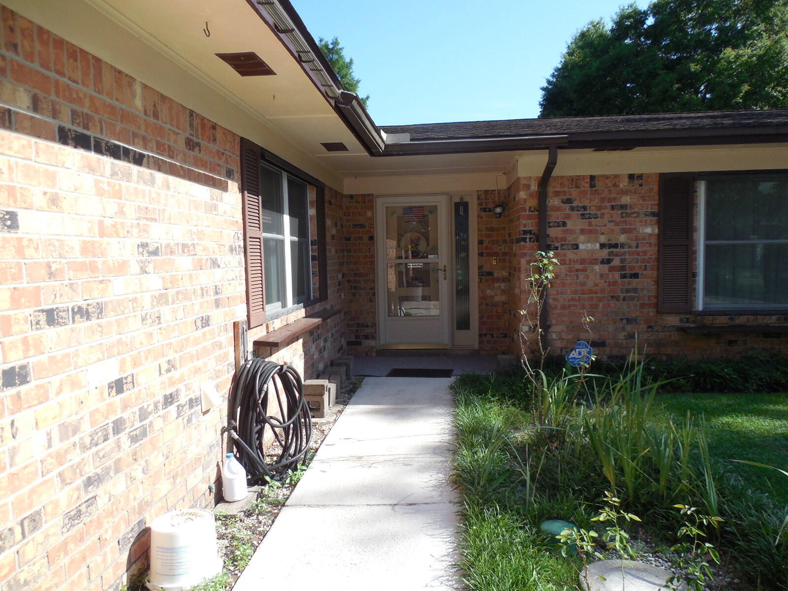 Country Club Est 1st Addn - Residential