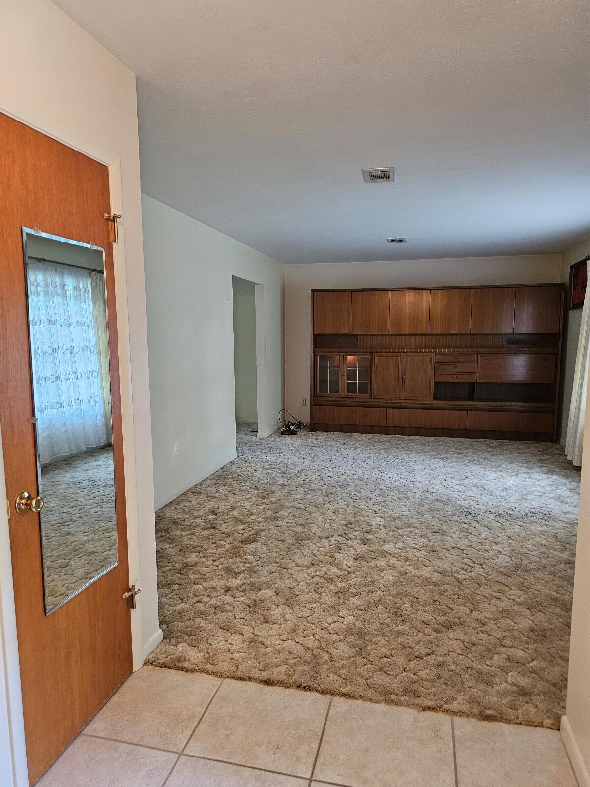Country Club Est 1st Addn - Residential