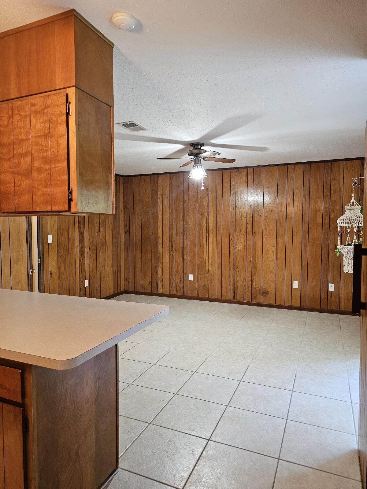 Country Club Est 1st Addn - Residential