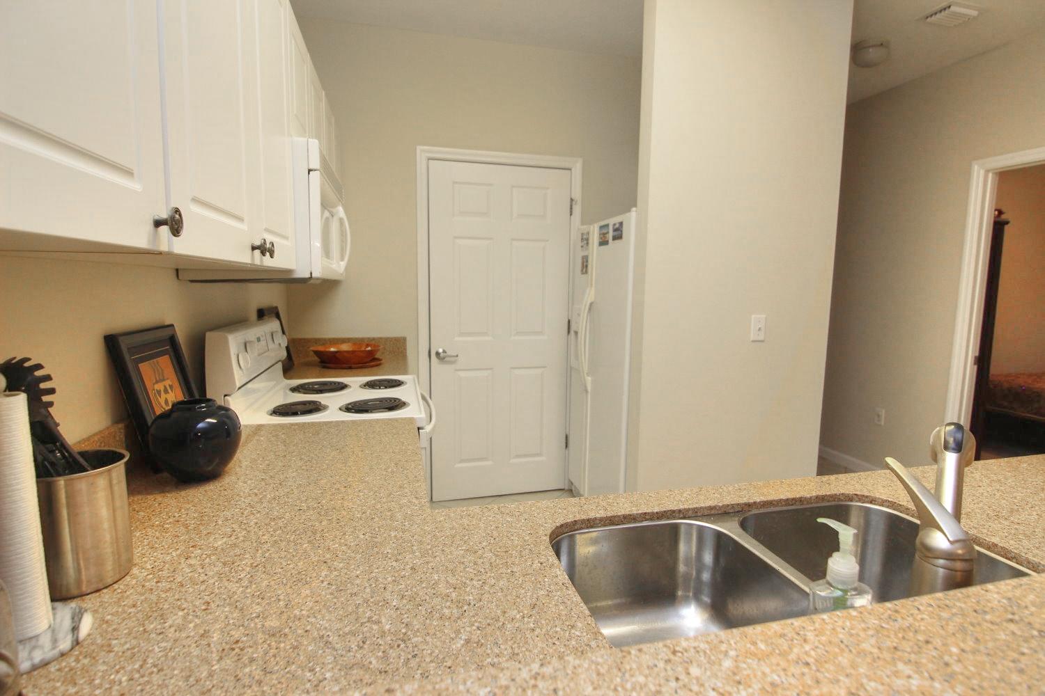 EMERALD WATERS - Residential