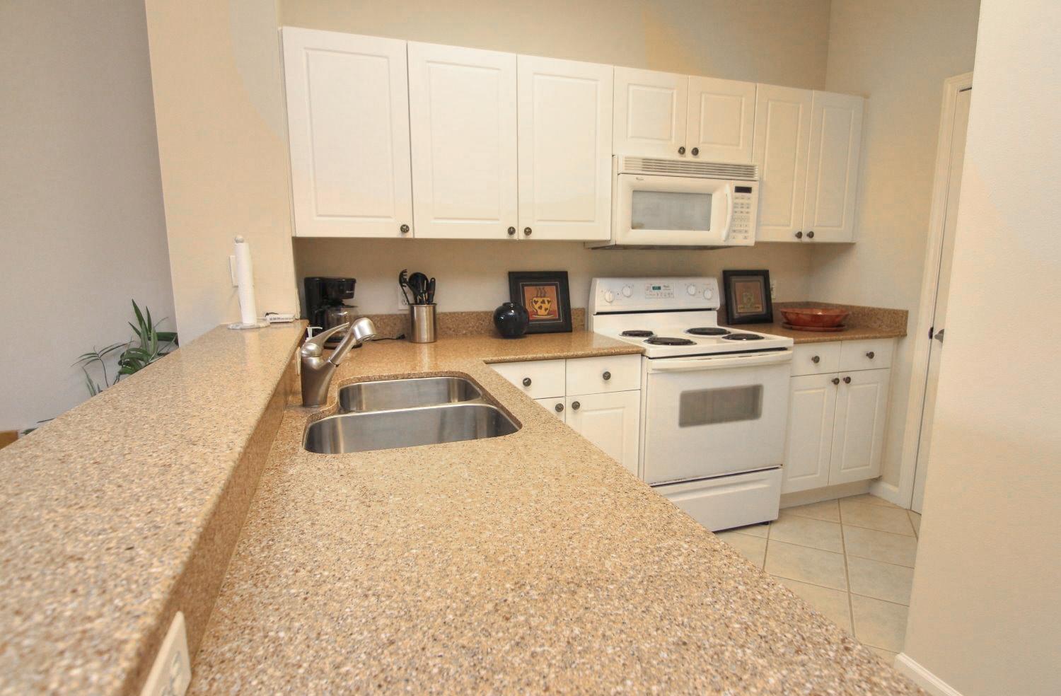 EMERALD WATERS - Residential