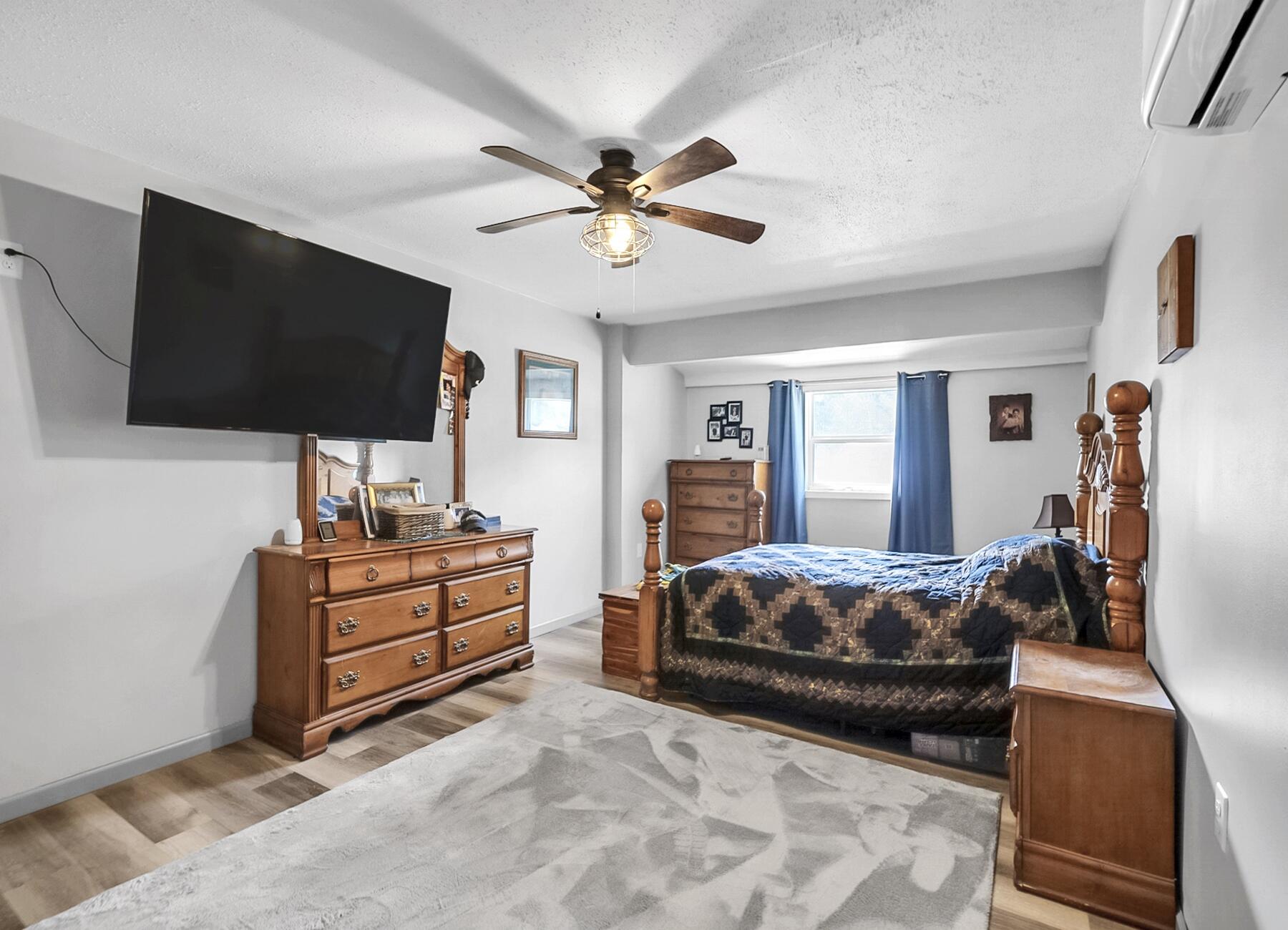 OAKLAND HEIGHTS - Residential