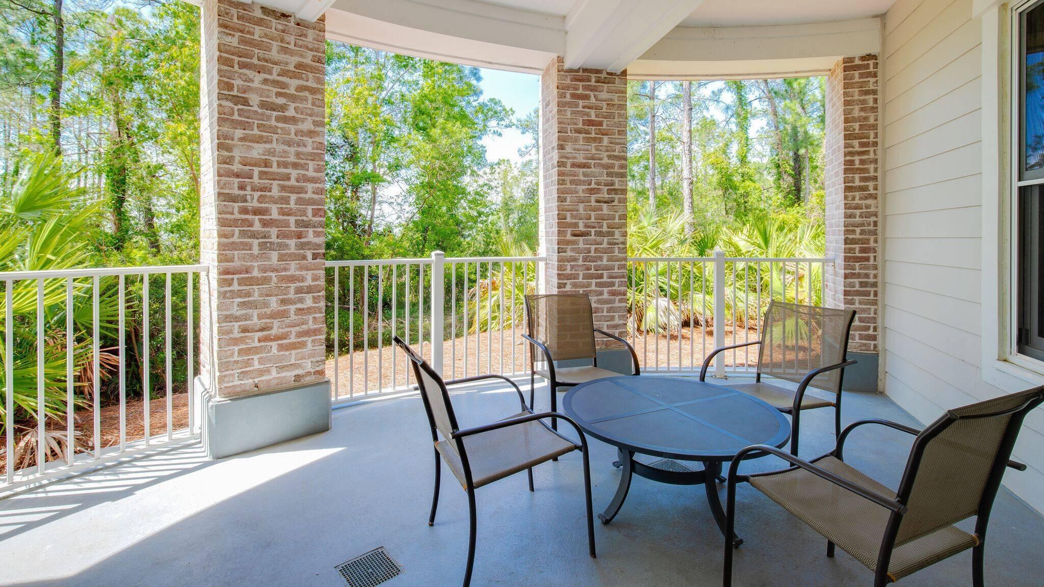 BAHIA CONDO - Residential