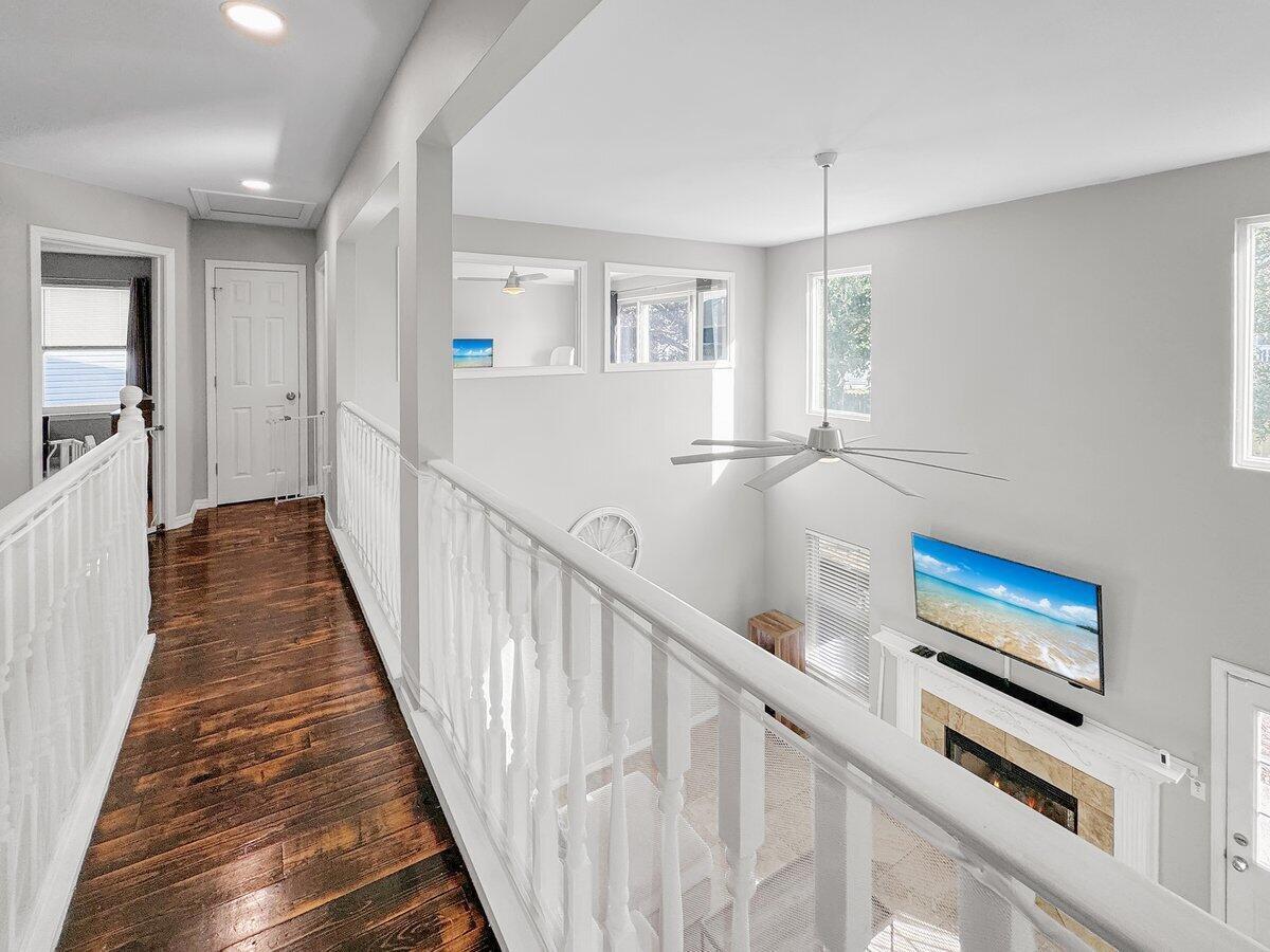 HARBOR BREEZE - Residential