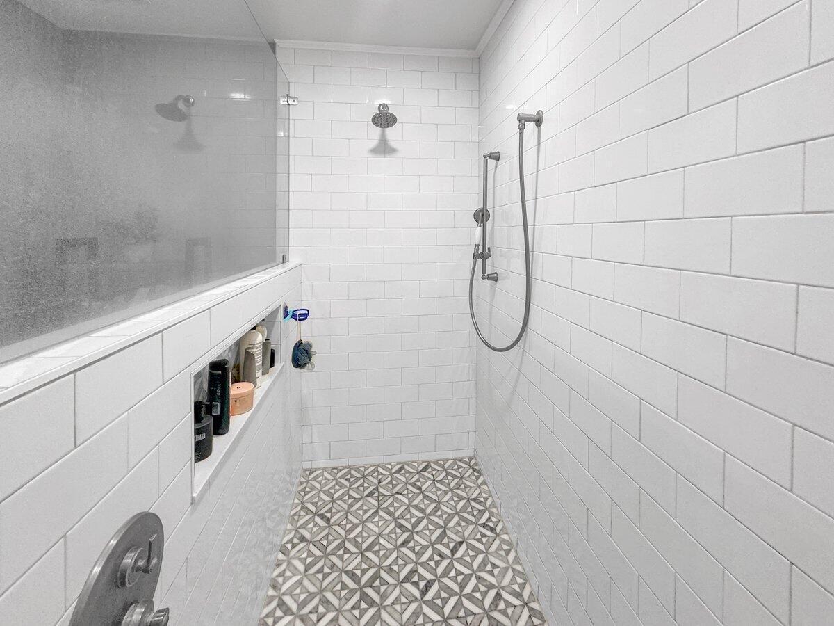 HARBOR BREEZE - Residential