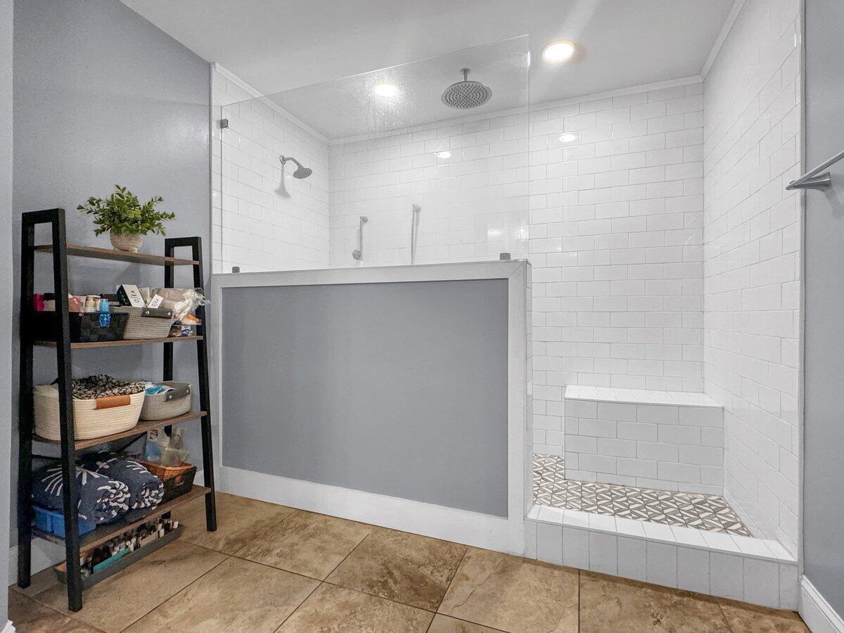 HARBOR BREEZE - Residential