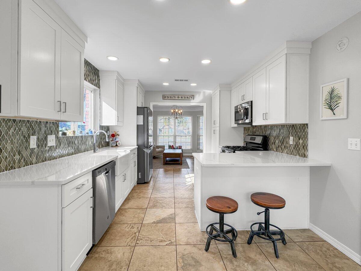 HARBOR BREEZE - Residential