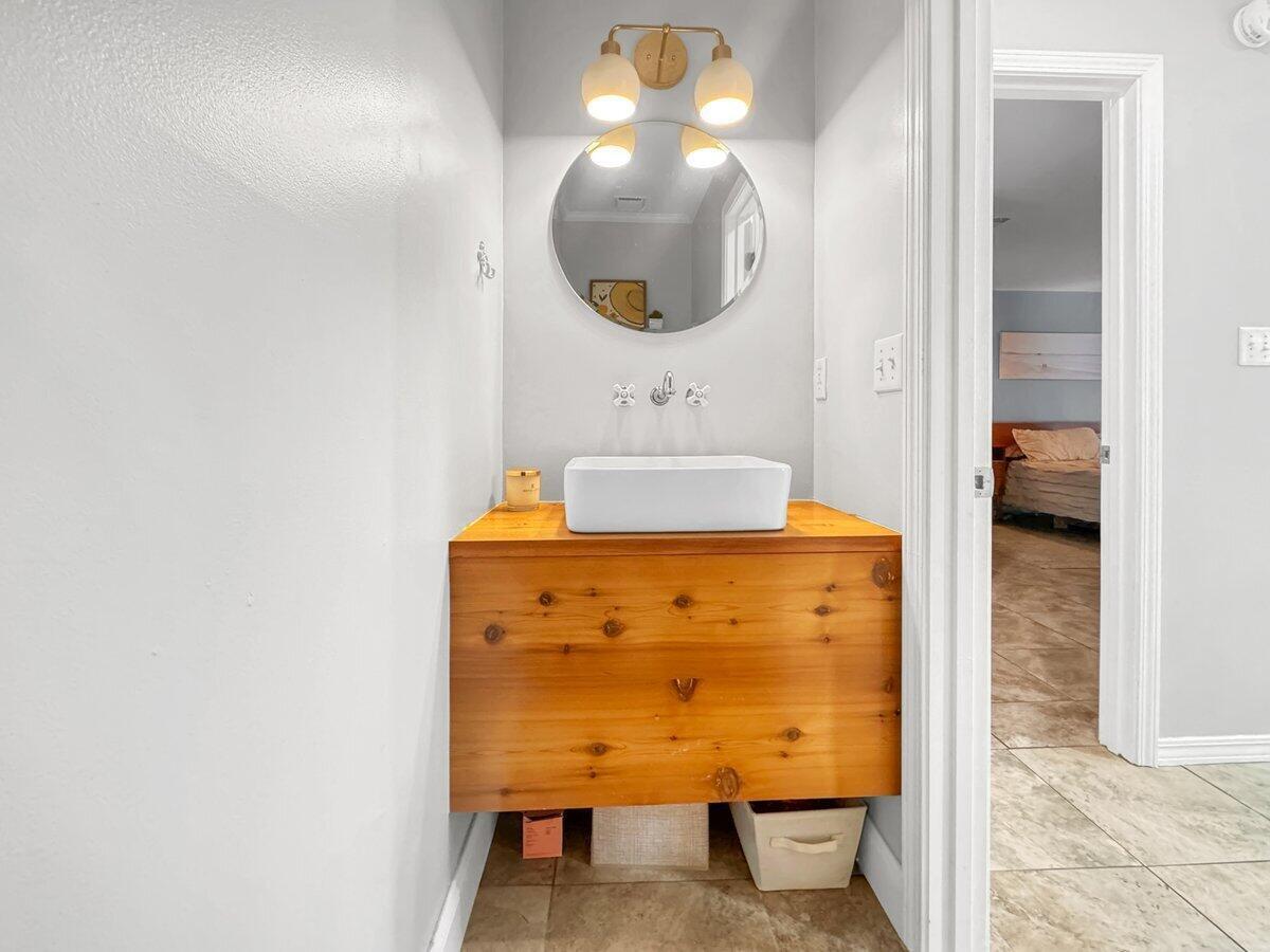 HARBOR BREEZE - Residential