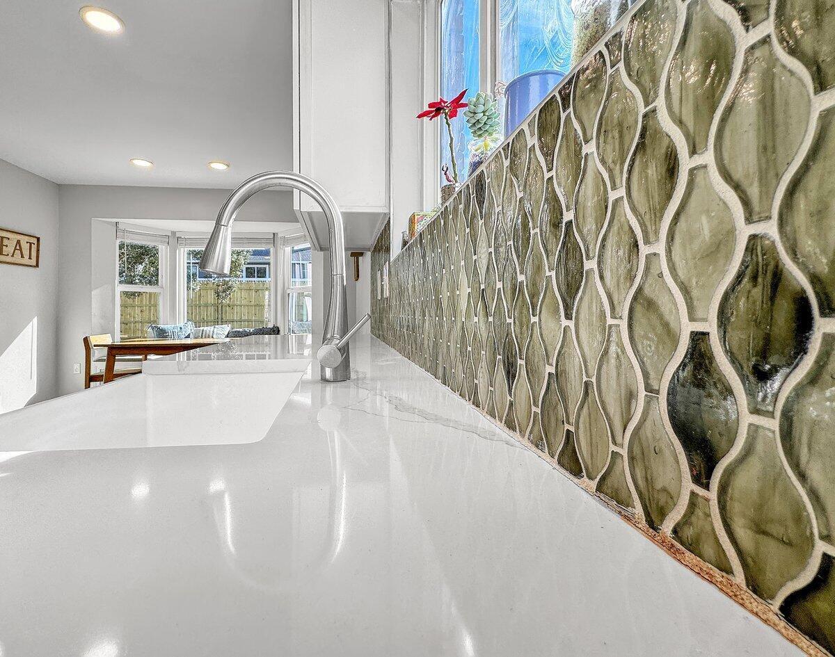 HARBOR BREEZE - Residential