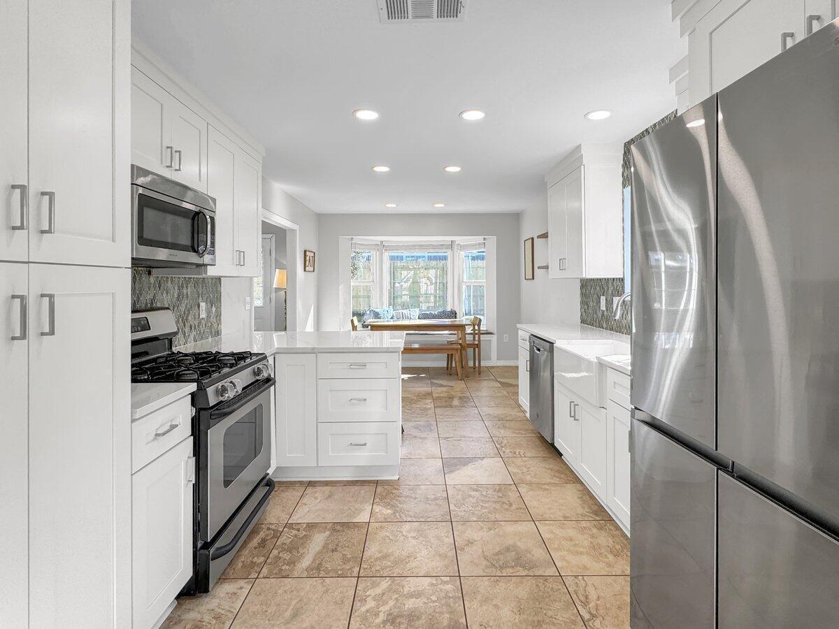 HARBOR BREEZE - Residential