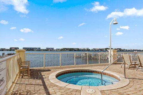 A home in Fort Walton Beach