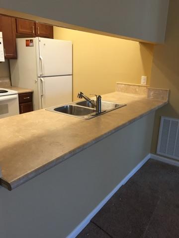 FAIR OAKS VILLAGE CONDO Bldg C Unit 5 - Residential Lease