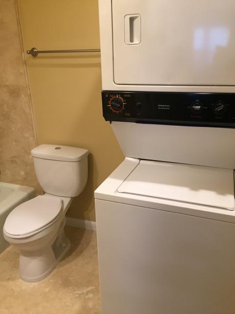 FAIR OAKS VILLAGE CONDO Bldg C Unit 5 - Residential Lease