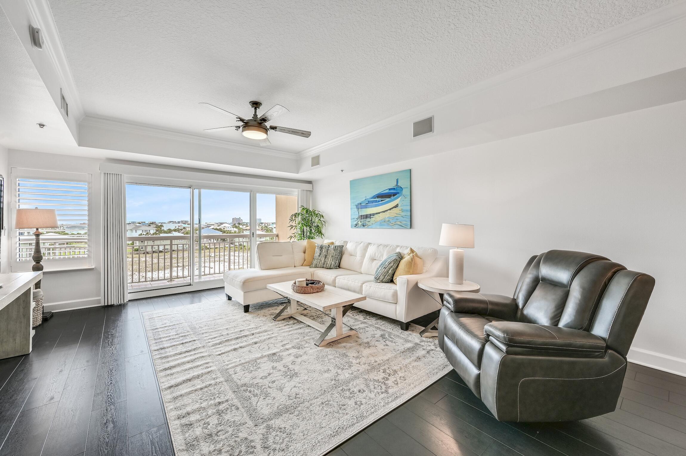 HARBOR LANDING - Residential