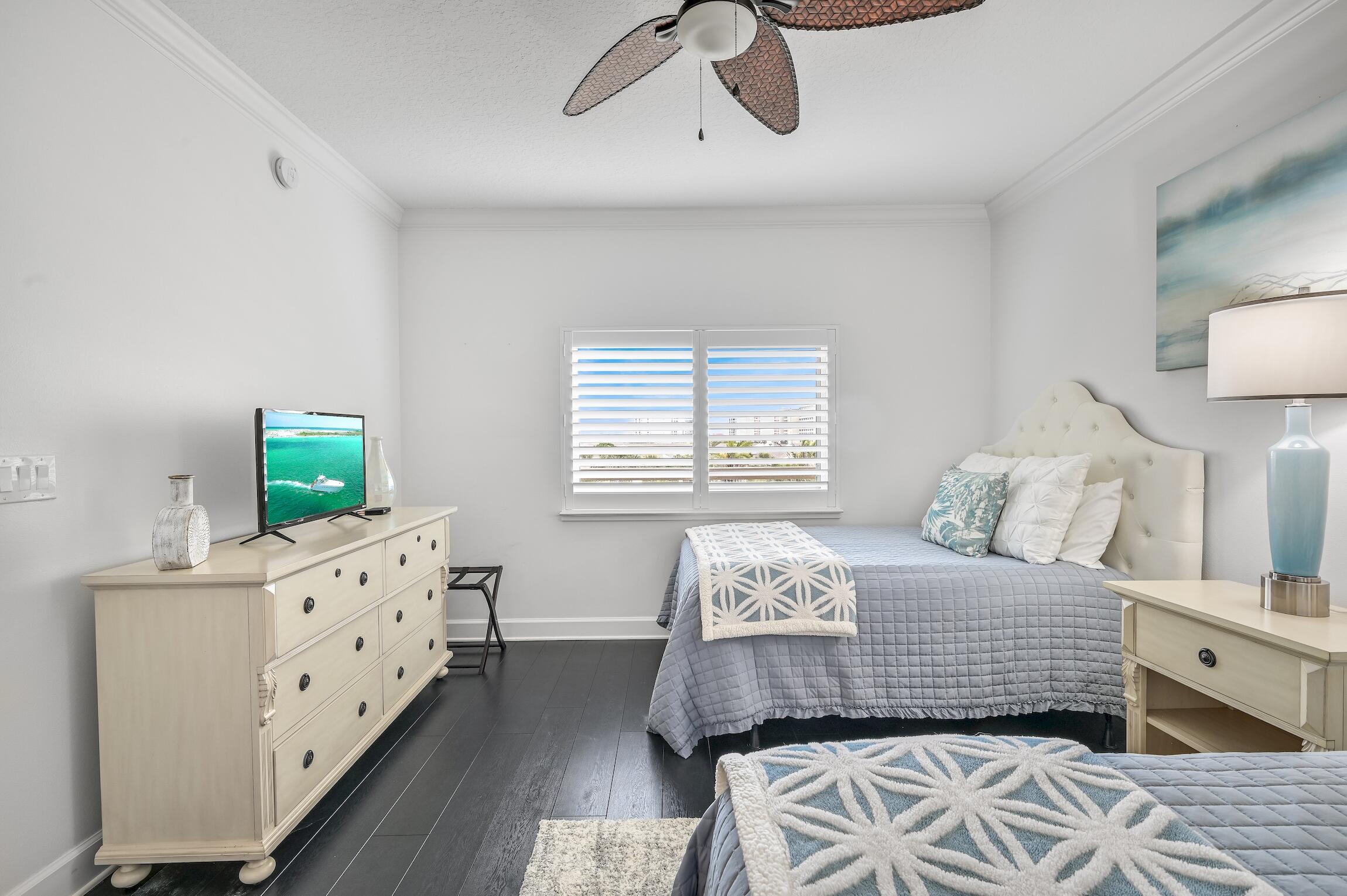 HARBOR LANDING - Residential