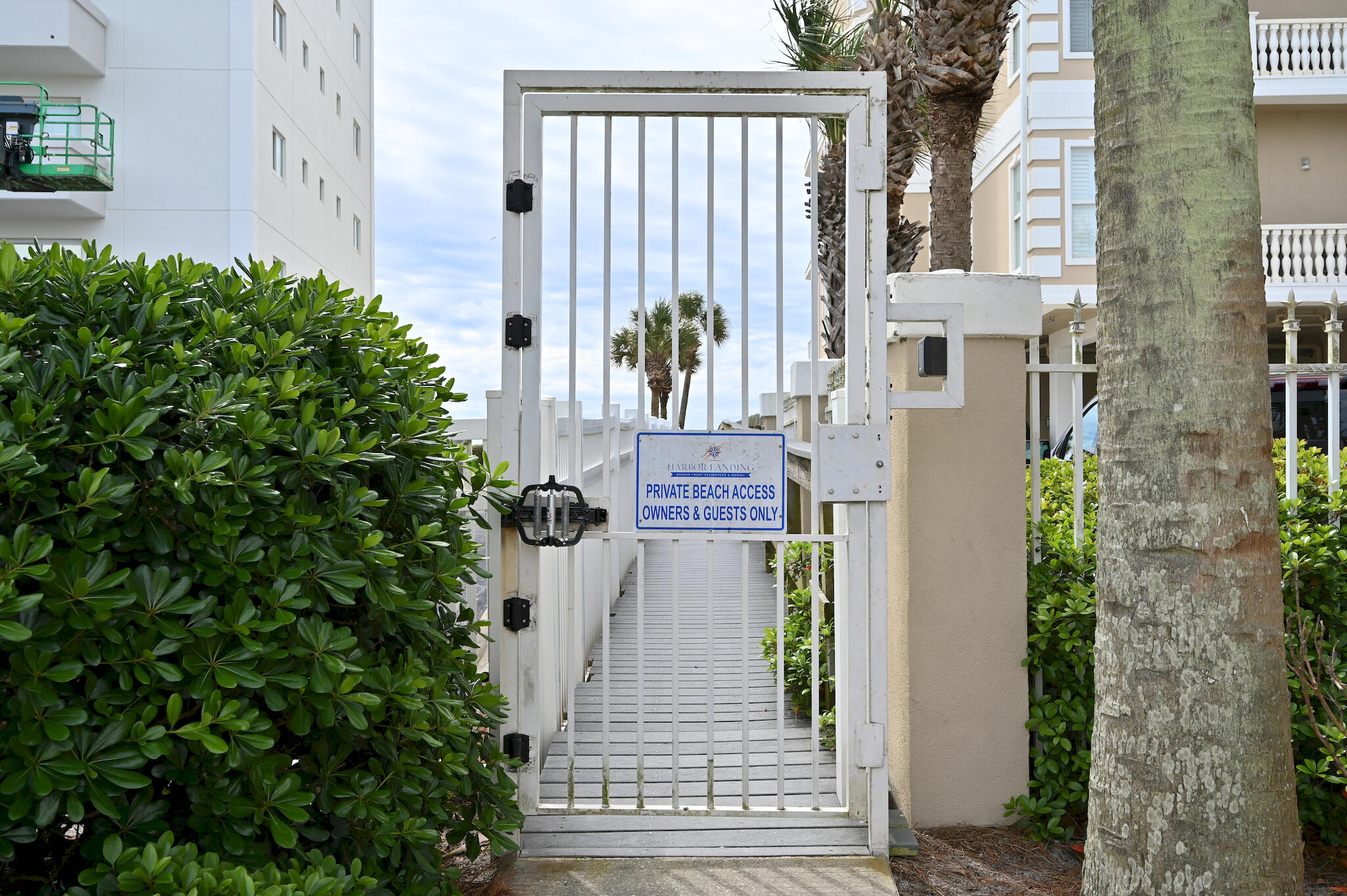 HARBOR LANDING - Residential