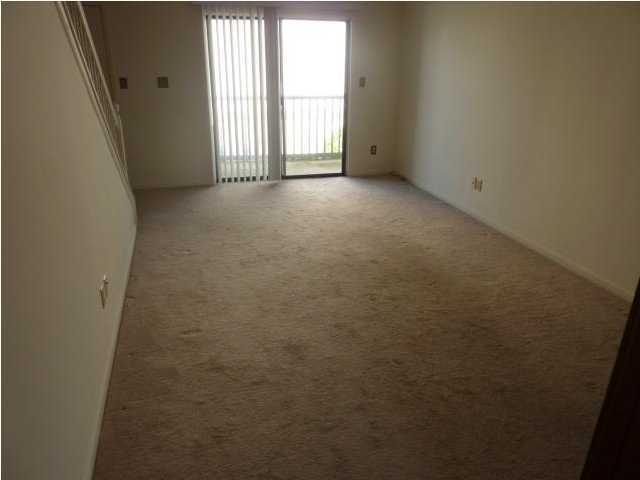 COMMODORE'S LANDING - Residential Lease