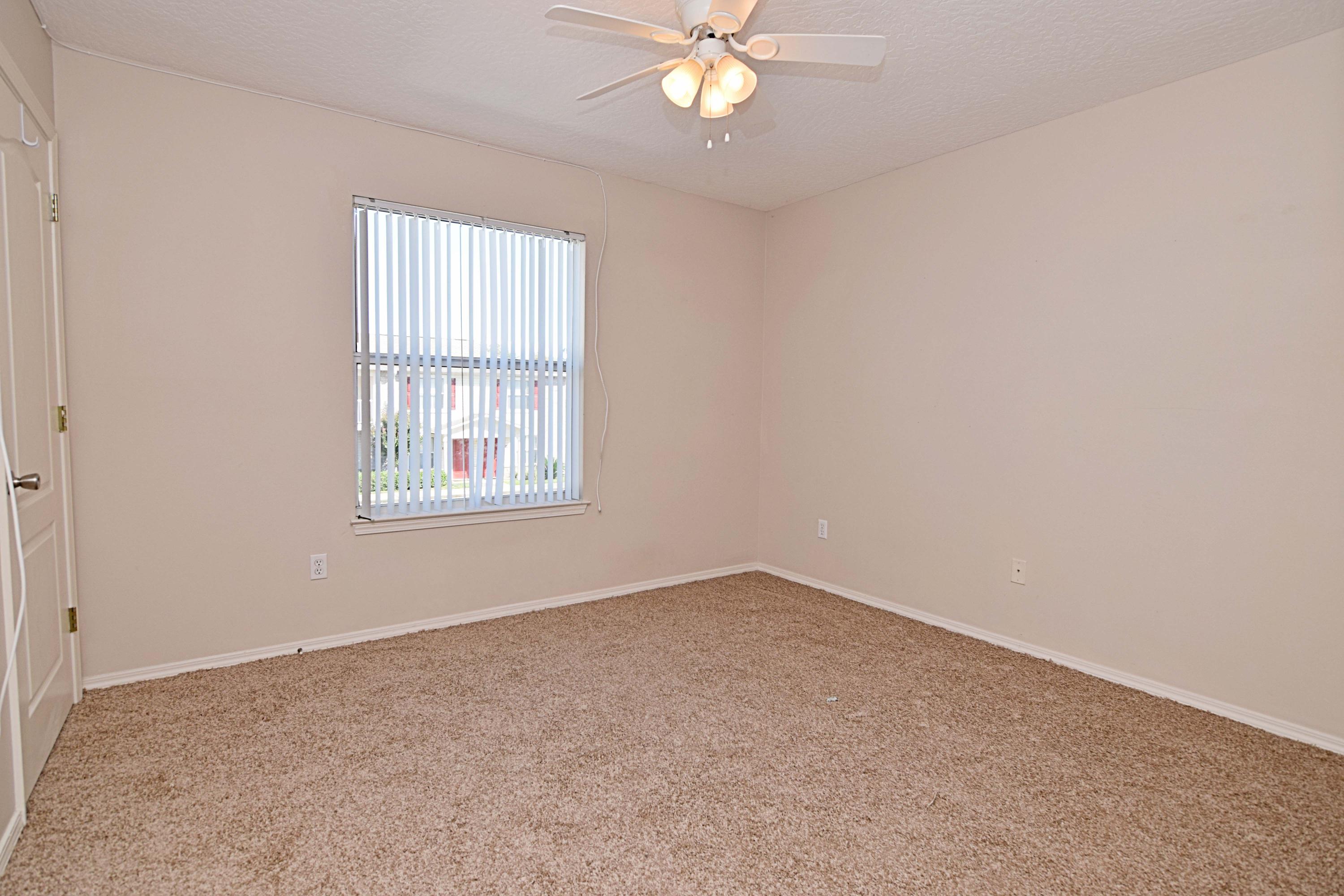 SHAY LIN TOWNHOMES - Residential