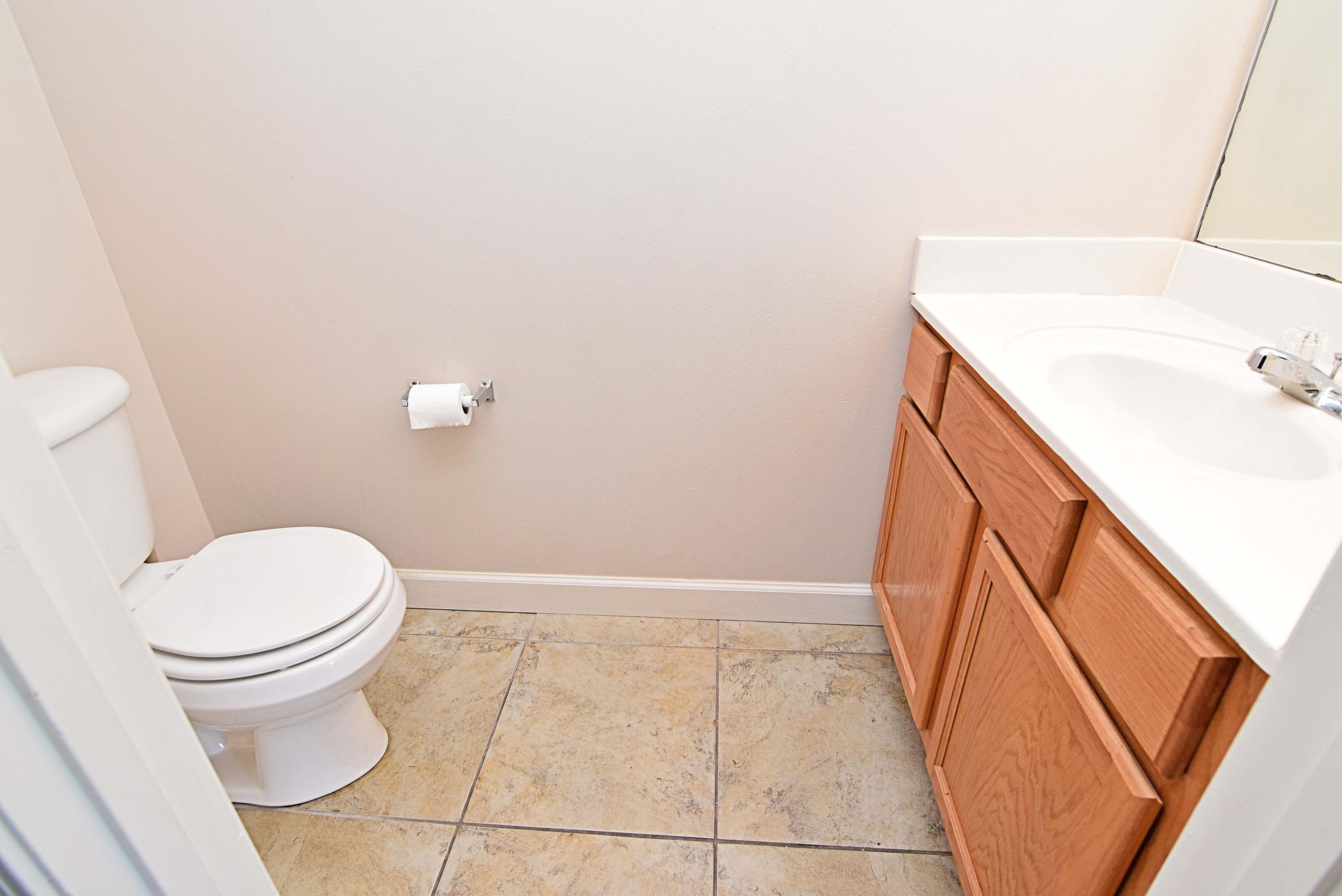 SHAY LIN TOWNHOMES - Residential