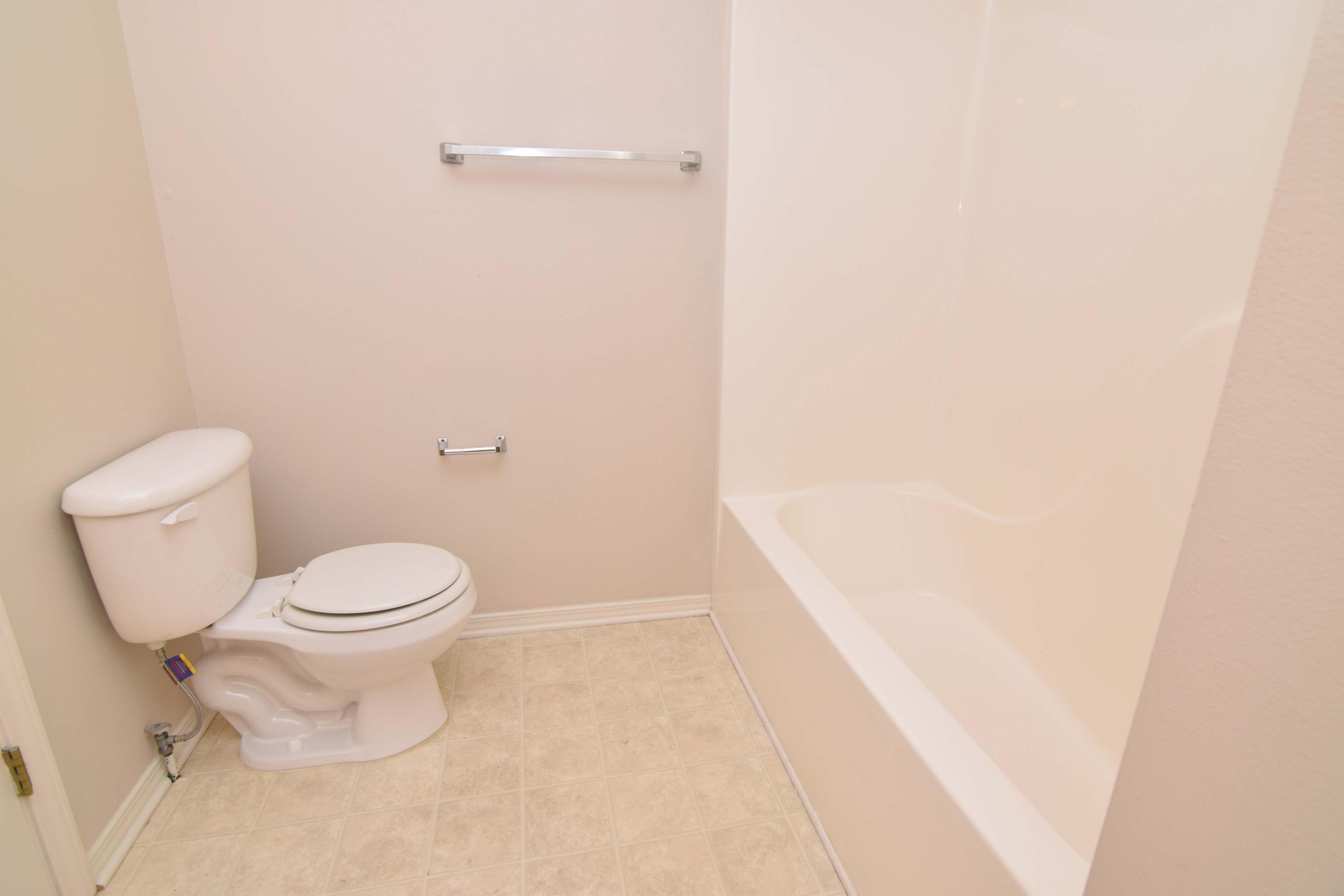 SHAY LIN TOWNHOMES - Residential