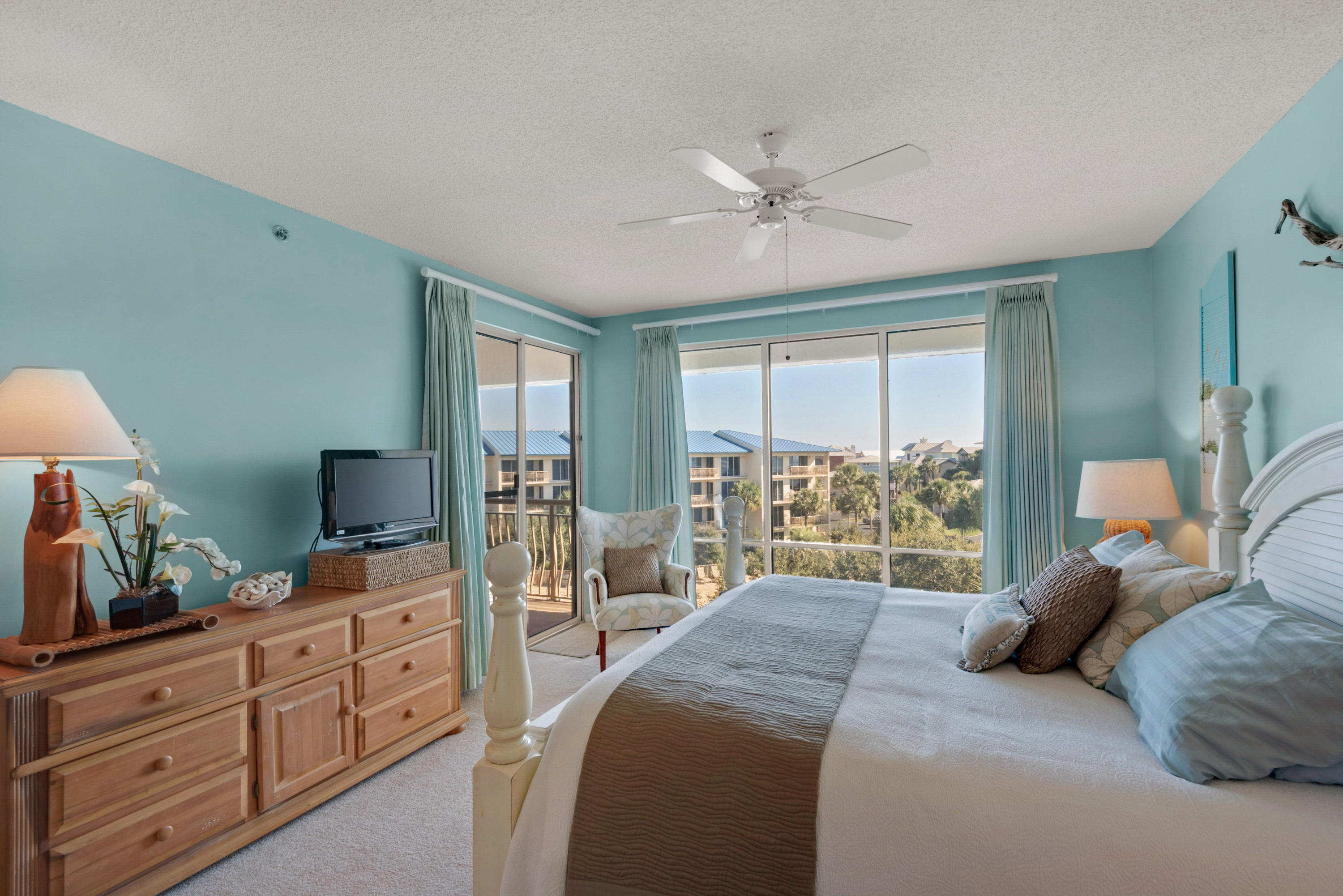 HIGH POINTE RESORT CONDO - Residential