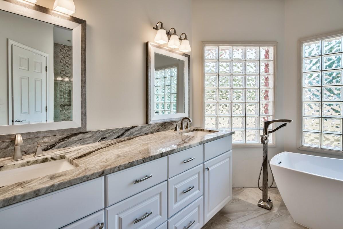 Rocky Bayou Estates - Residential