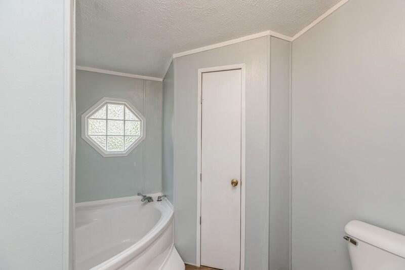 RIVERCHASE RETREAT - Residential