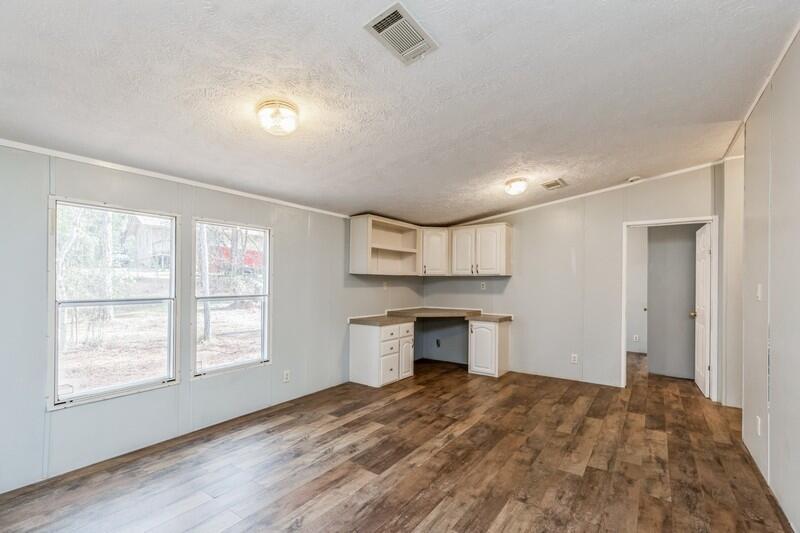 RIVERCHASE RETREAT - Residential