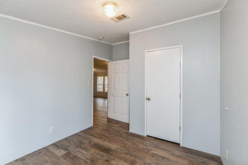 RIVERCHASE RETREAT - Residential