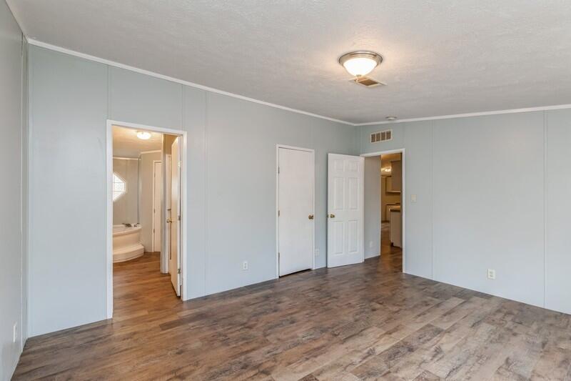 RIVERCHASE RETREAT - Residential