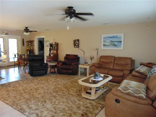 TEN LAKE ESTATES UNIT 4 - Residential