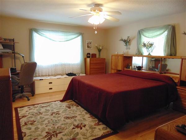 TEN LAKE ESTATES UNIT 4 - Residential