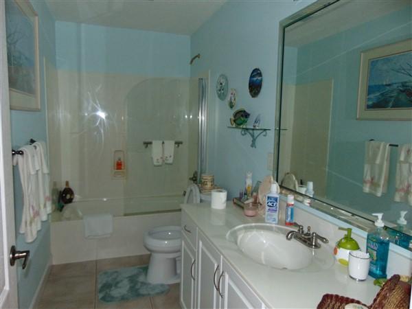 TEN LAKE ESTATES UNIT 4 - Residential