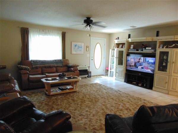 TEN LAKE ESTATES UNIT 4 - Residential