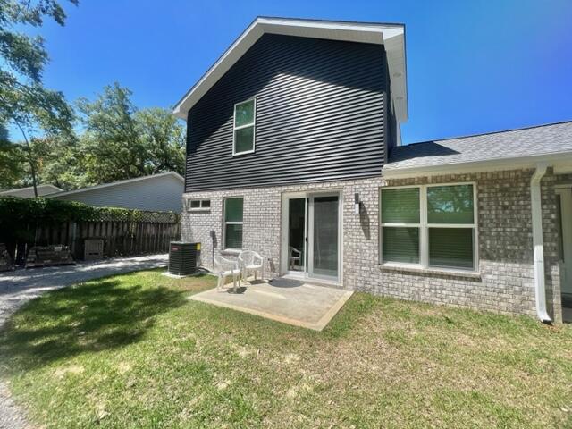 HELMS & ALLEN S/D LOTS 17 & 18 - Residential Lease