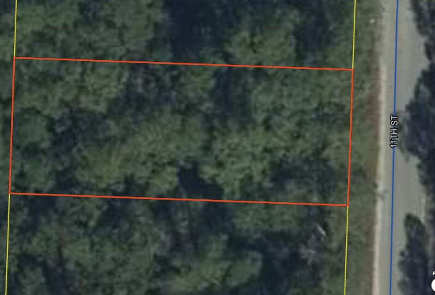 Build your oasis in Santa Rosa Beach! This vacant lot in Santa Rosa Beach is approximately 3 miles from the Gulf of Mexico and Ed Walline Park. It's also less than 1 mile from Cessna Landing Park and Hogtown Bayou right in the heart of the Town of Santa Rosa.