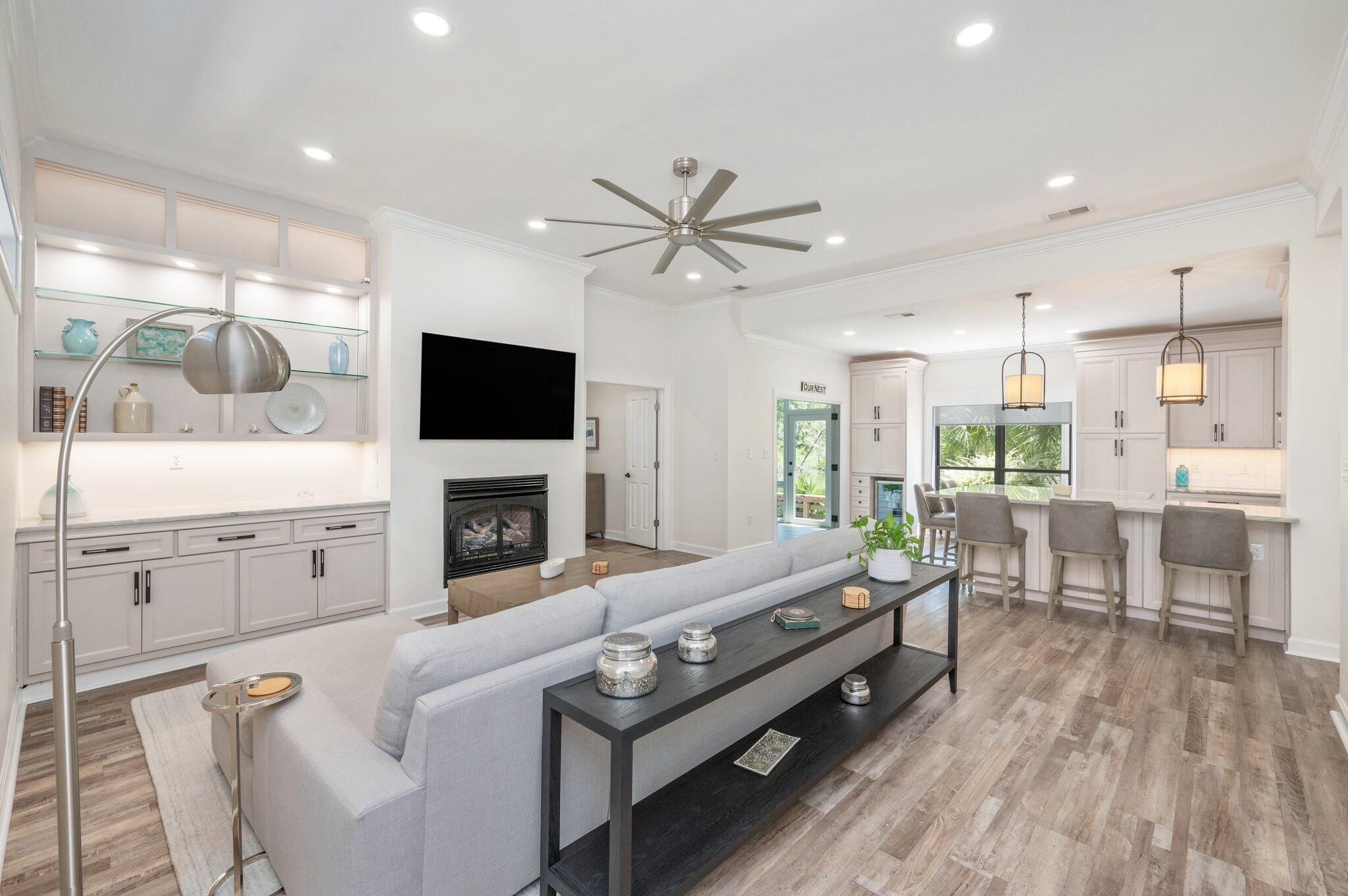 DEERWOOD DRIVE - Residential