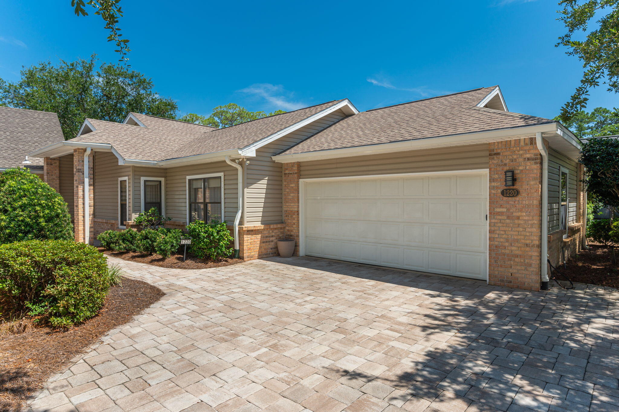 DEERWOOD DRIVE - Residential