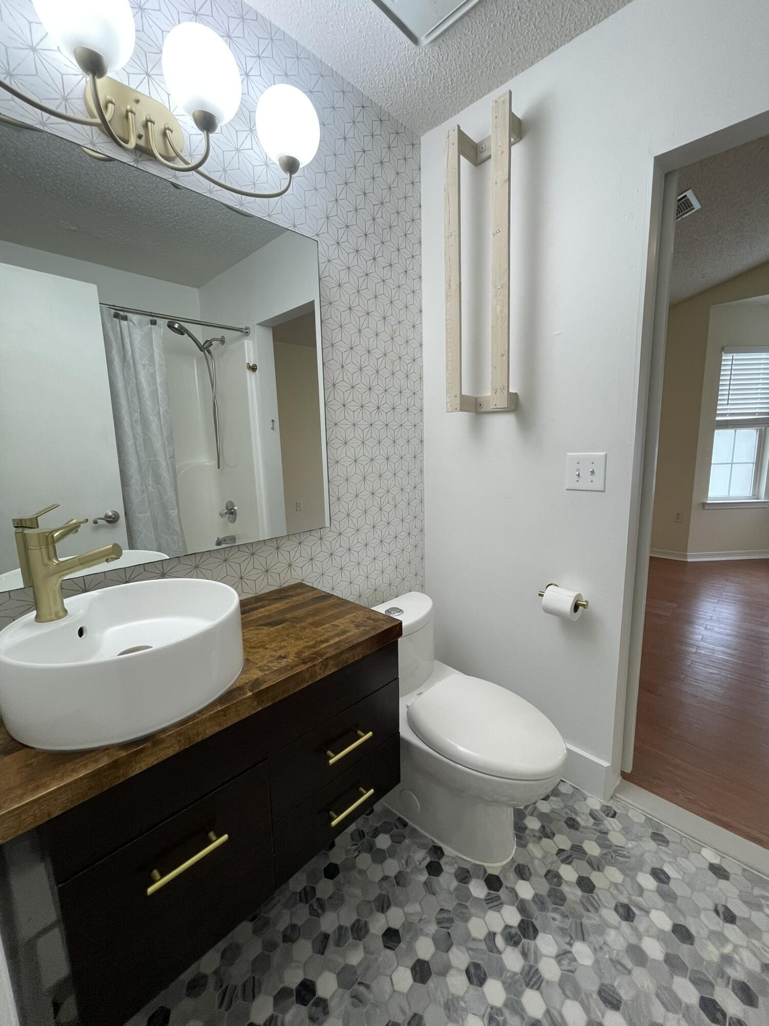 SOUTHVIEW ESTATES - Residential Lease